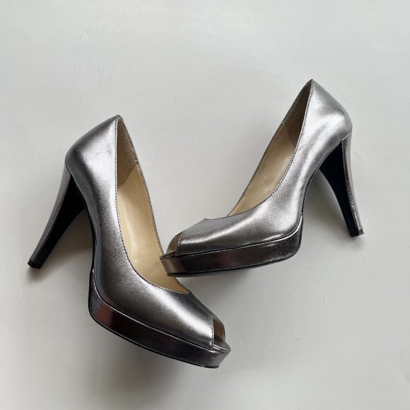 Calvin Klein Women's Sandie Platform‎ Pump Open Toe Silver Leather Size 8… - Picture 5 of 7